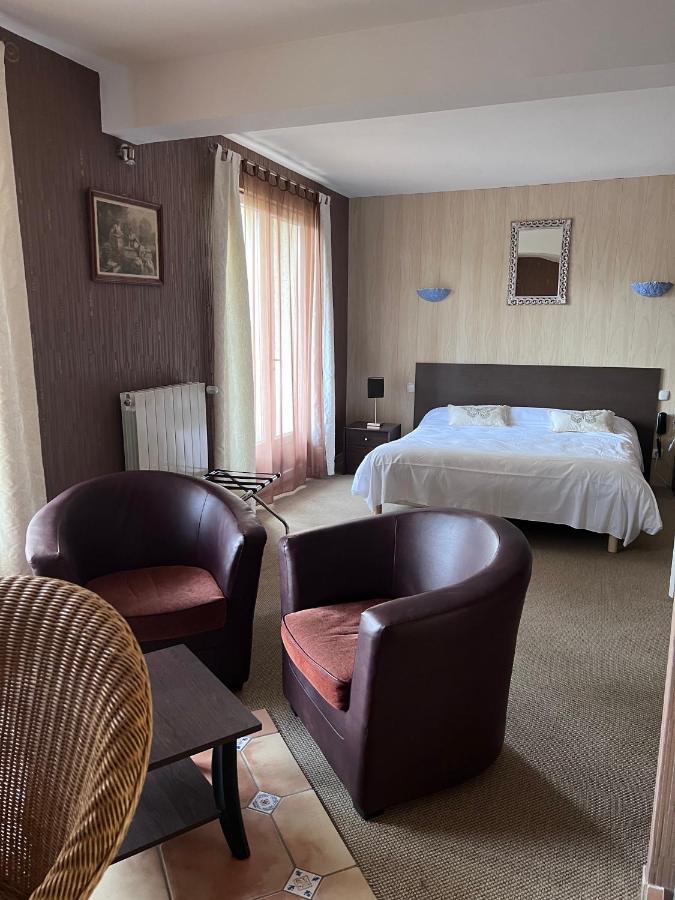 Hostellerie Saint Clement Vic-sur-Cère Kültér fotó